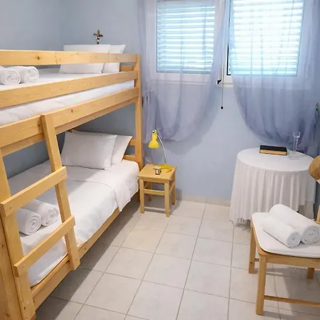 Hemera House Dia 8 Semesterbostad Fourka