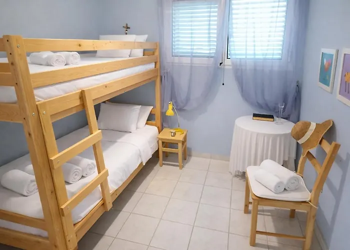 Hemera House Dia 8 Semesterbostad Fourka