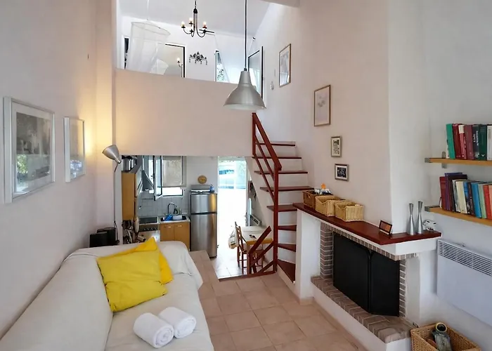 Semesterbostad Hemera House Dia 8